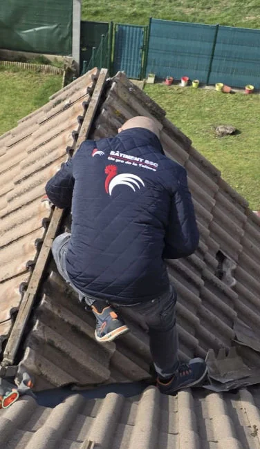 Artisan BS Couvreur sur faîtage chien assis Oise